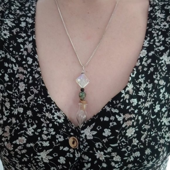 Hand made Witch Glass Potion Vile Necklace - Picture 2 of 3